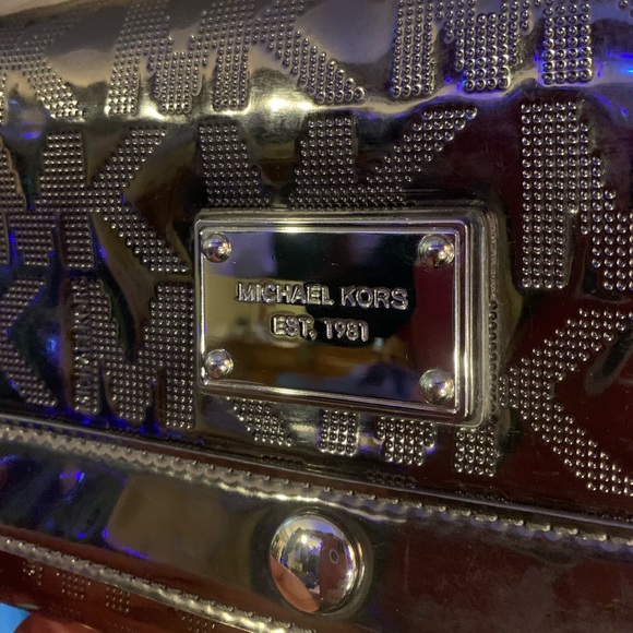 Michael Kors clutch - Picture 3 of 5